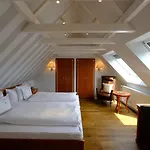 Hotel Savoy 4*