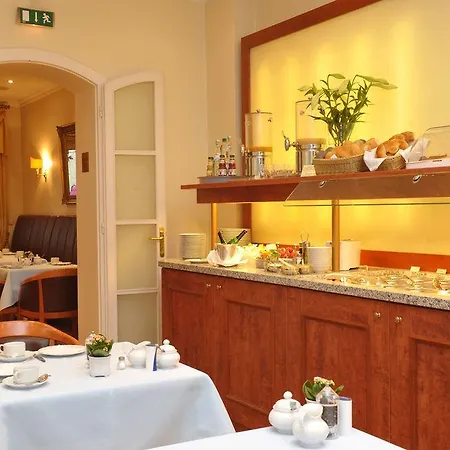 Savoy Szálloda 4*