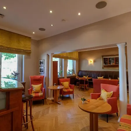 Ξενοδοχείο Savoy 4*