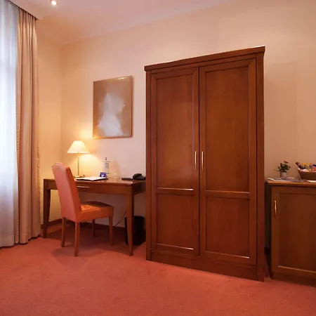 Hotel Savoy 4*